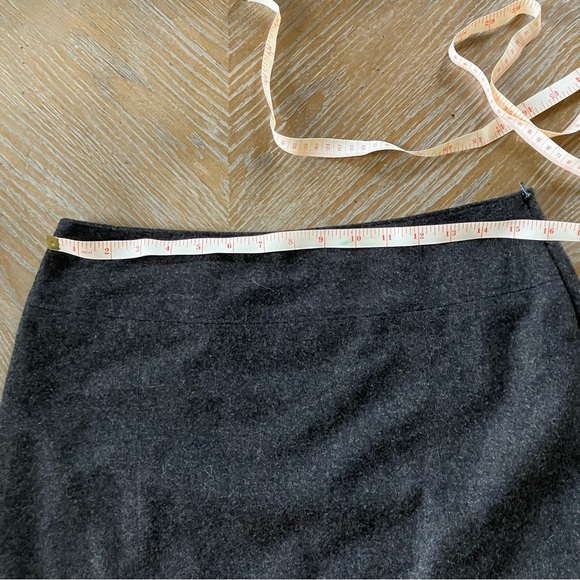 Banana Republic A-Line Gray Wool Skirt Womens Pleated Lined Side Zip (10) - Picture 4 of 9